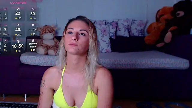 CassieSpell online show from June 4, 8:35 pm