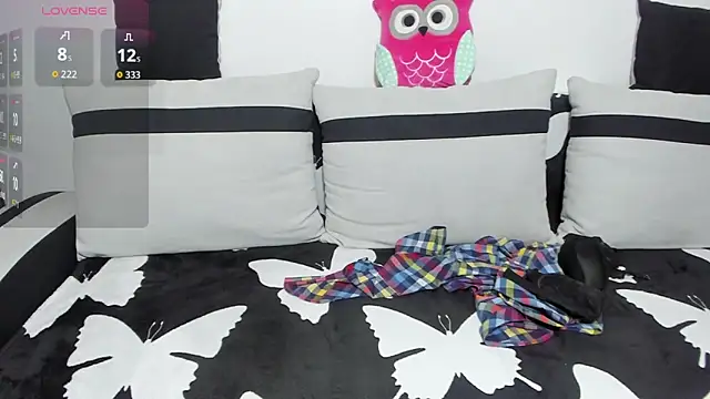 Snapshot of MayaBlowsXYou chatting on November 19, 5:40 am MayaBlowsXYou online show from November 19, 5:40 am