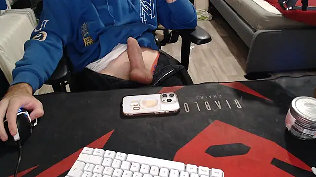 geil20CM2 online show from October 17, 7:15 pm