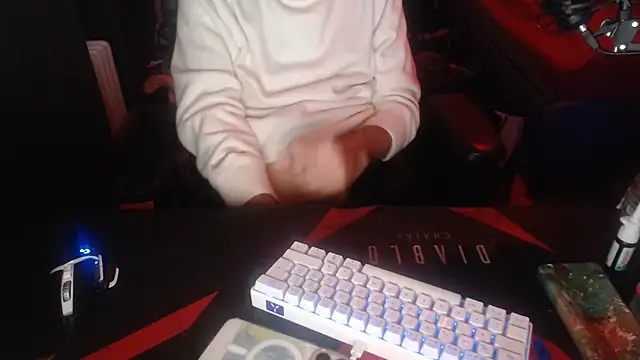 geil20CM2 online show from November 8, 3:59 pm