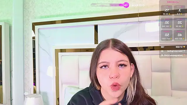 samanthaa sm online show from January 13, 11:47 am