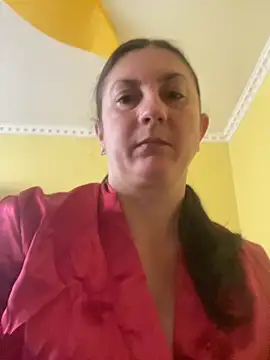 Snapshot of oksana1990 chatting on October 1, 6:18 am oksana1990 online show from October 1, 6:18 am