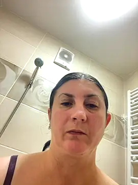 Snapshot of oksana1990 chatting on October 16, 9:06 am oksana1990 online show from October 16, 9:06 am
