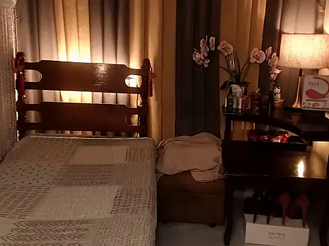 Jastine hunk online show from February 17, 4:37 pm