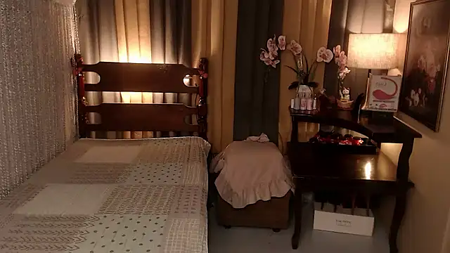 Jastine hunk online show from January 6, 5:44 am