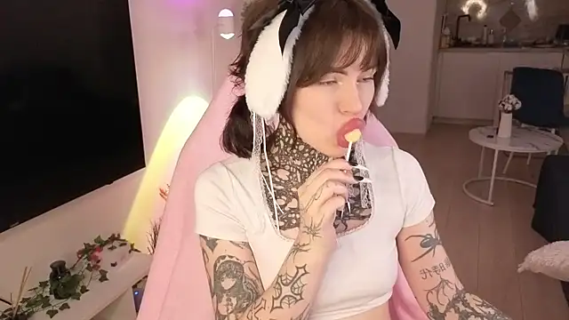 Eva Sonic online show from April 1, 3:19 am