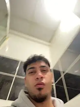 astoperaa online show from February 5, 4:25 pm