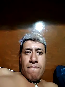 Carlos27hot online show from February 23, 2:35 am