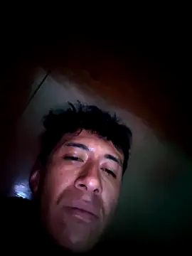 Carlos27hot online show from October 30, 11:45 pm