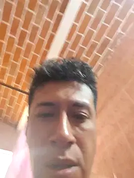 Carlos27hot online show from June 4, 8:46 pm