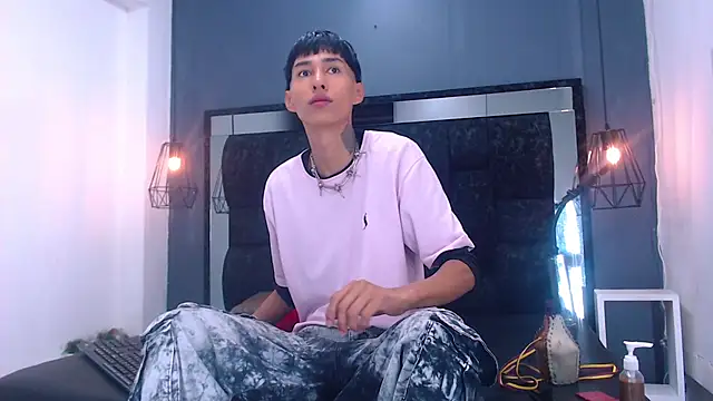 Daniel delux  online show from October 2, 1:14 pm