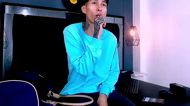 Daniel delux  online show from November 21, 11:42 am