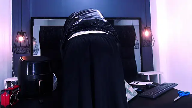 Daniel delux  online show from November 30, 11:55 am