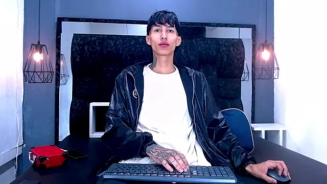 Daniel delux  online show from December 3, 11:09 am