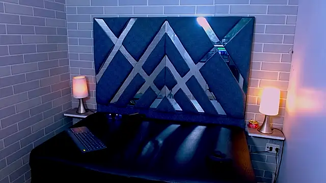 Daniel delux  online show from November 8, 2:59 am