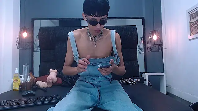 Daniel delux  online show from October 17, 12:51 pm