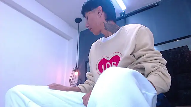 Daniel delux  online show from October 31, 12:57 pm