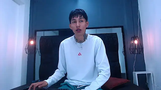 Daniel delux  online show from October 8, 11:01 am