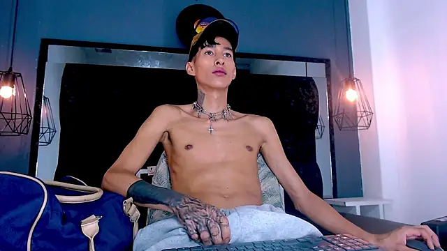 Daniel delux  online show from November 23, 12:48 pm