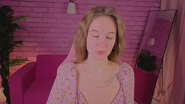 kianawhite online show from January 16, 6:28 am