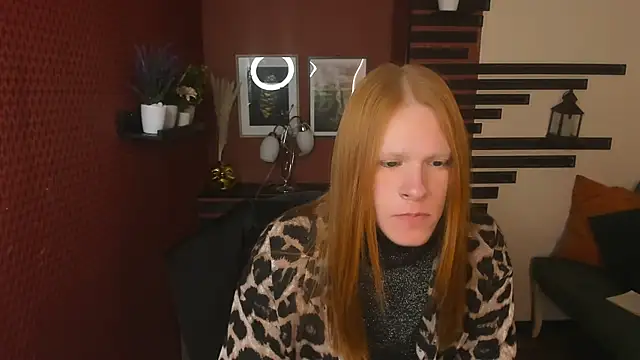 ChloeValentinee online show from November 20, 1:01 pm