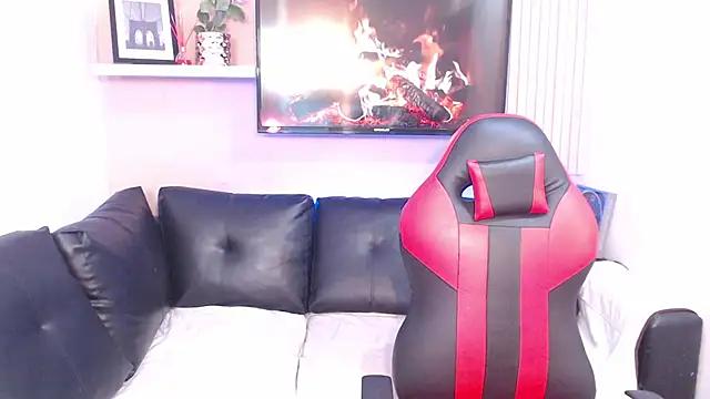 Snapshot of DEIV2_ chatting on November 15, 4:16 am DEIV2 online show from November 15, 4:16 am