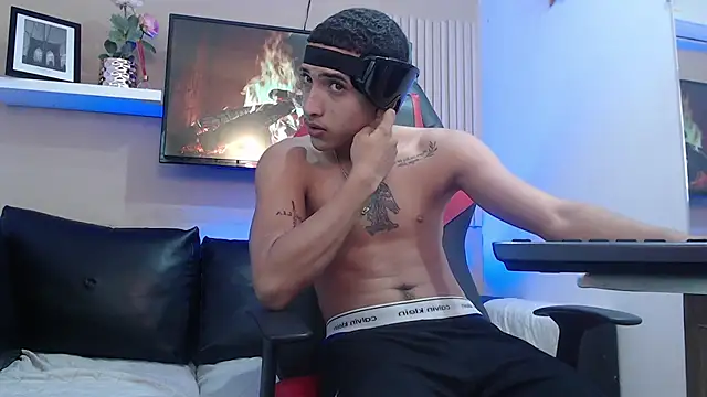 Snapshot of DEIV2_ chatting on November 25, 6:19 pm DEIV2 online show from November 25, 6:19 pm