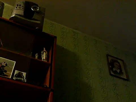 Snapshot of oksiukas chatting on September 22, 5:24 am oksiukas online show from September 22, 5:24 am