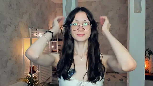 ReneeLippeatt online show from November 12, 7:51 pm