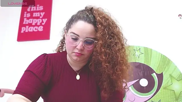AmandaaWats online show from May 3, 8:34 pm