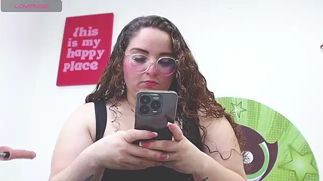 AmandaaWats online show from April 24, 12:12 am