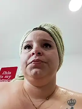 AmandaaWats online show from May 29, 10:27 pm