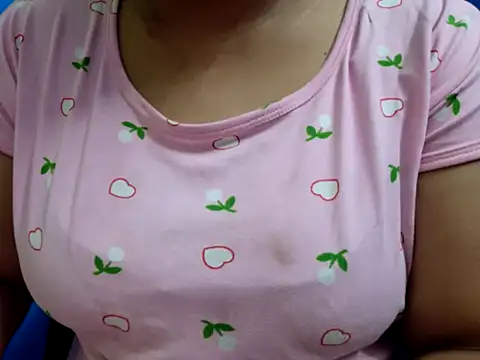 Snapshot of tamilqueenbaby chatting on October 14, 10:53 pm tamilqueenbaby online show from October 14, 10:53 pm