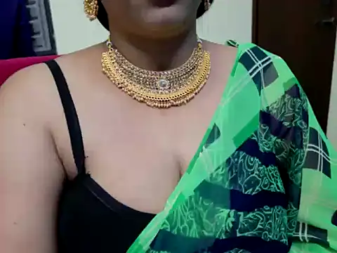 Snapshot of tamilqueenbaby chatting on September 22, 10:49 pm tamilqueenbaby online show from September 22, 10:49 pm