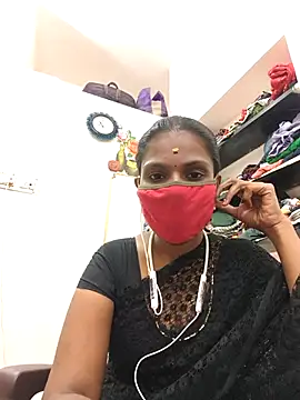 Snapshot of Tamil_Yalini12 chatting on February 22, 5:14 pm Tamil Yalini12 online show from February 22, 5:14 pm