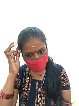 Snapshot of Tamil_Yalini12 chatting on February 5, 4:41 am Tamil Yalini12 online show from February 5, 4:41 am