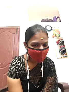 Snapshot of Tamil_Yalini12 chatting on March 3, 12:45 pm Tamil Yalini12 online show from March 3, 12:45 pm