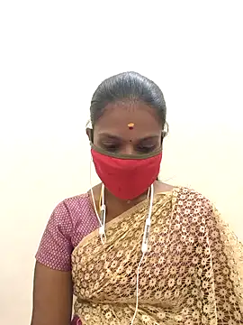 Snapshot of Tamil_Yalini12 chatting on February 21, 5:04 pm Tamil Yalini12 online show from February 21, 5:04 pm