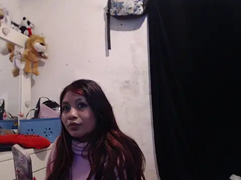 dulce-emily18 online show from September 21, 3:22 am