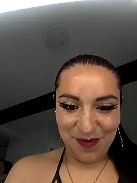 Alisson Stonee online show from April 17, 8:44 pm