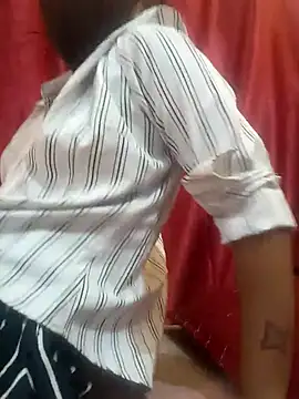 Snapshot of Mansi01 chatting on October 5, 10:11 pm Mansi01 online show from October 5, 10:11 pm