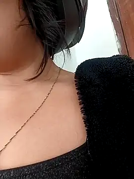  Luna-1 online show from September 25, 1:06 pm