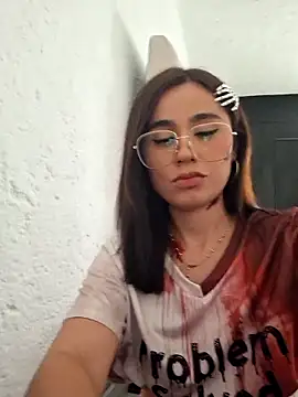 Akane24 online show from November 1, 8:25 pm