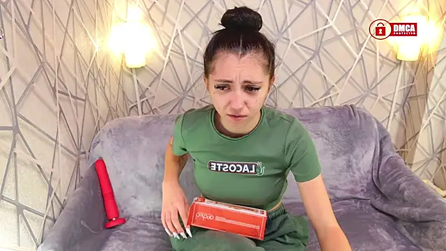 Charming LIA online show from November 16, 9:41 pm