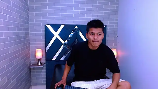 marcus hans  online show from November 29, 5:02 pm