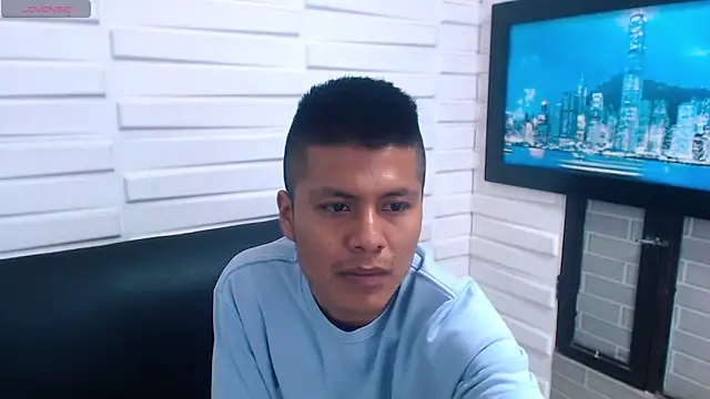 marcus hans  online show from November 5, 5:27 pm