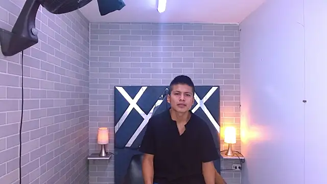 marcus hans  online show from November 13, 1:04 pm