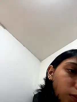 xoxo milk online show from November 30, 7:36 pm