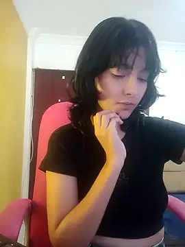 xoxo milk online show from October 30, 4:15 pm