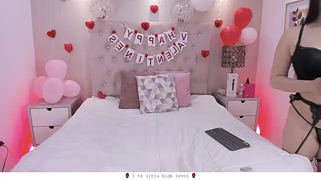 EmilyCley online show from February 14, 5:29 am